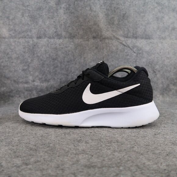 Nike Shoes Womens 9.5 Athletic Trainers Tanjun Sneakers Running Lifestyle Black - Picture 4 of 12